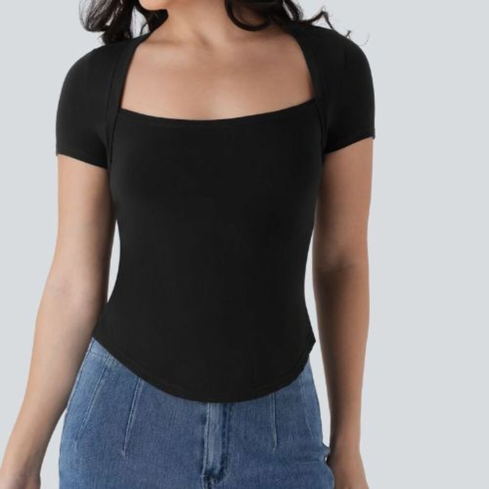 Halara Black Soft Stretchy Curved Hem Fitted Tee Size Small - Picture 2 of 7
